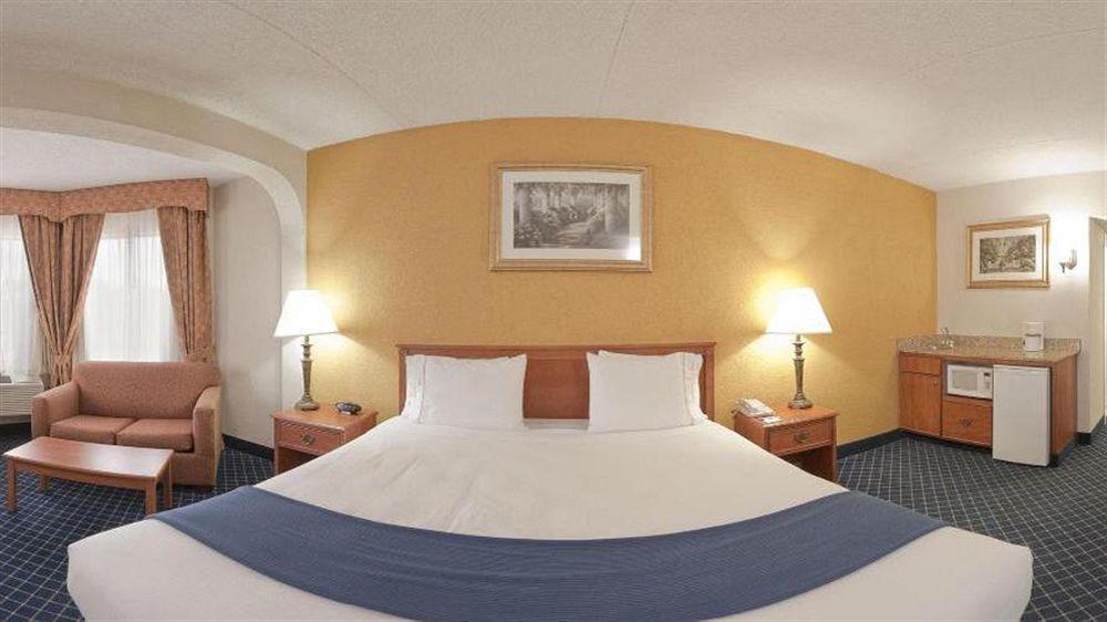 Holiday Inn Express&Suites Nashville-I-40&I-24 Extérieur photo