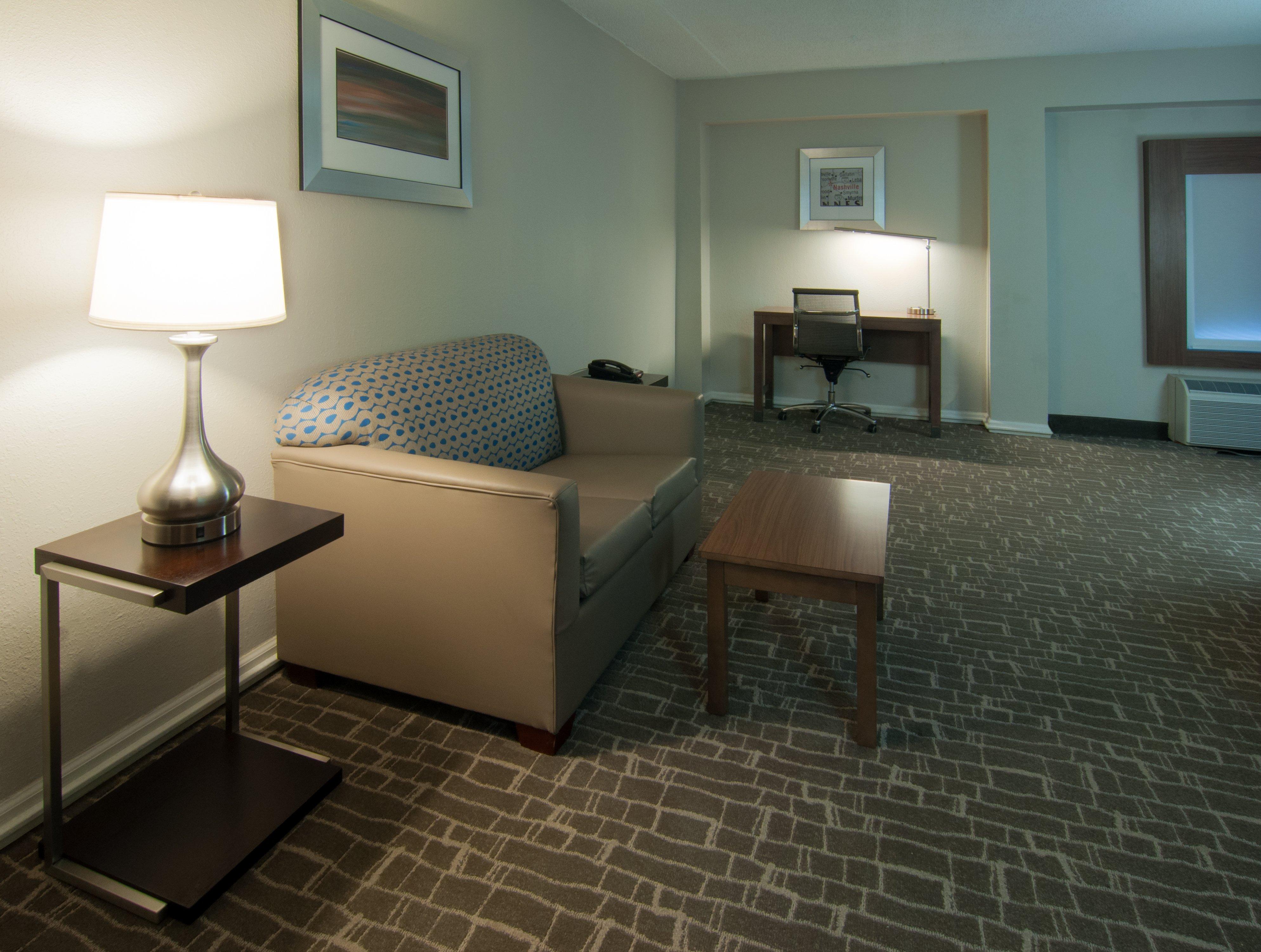 Holiday Inn Express&Suites Nashville-I-40&I-24 Extérieur photo