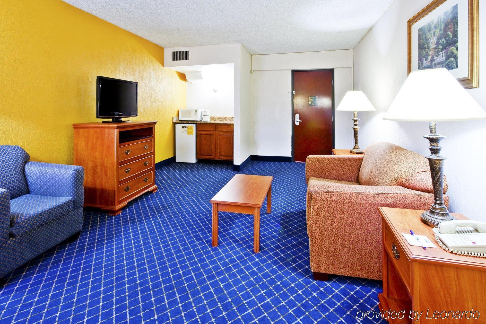 Holiday Inn Express&Suites Nashville-I-40&I-24 Chambre photo