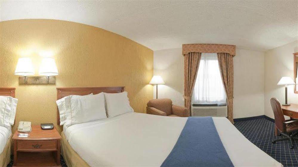 Holiday Inn Express&Suites Nashville-I-40&I-24 Extérieur photo